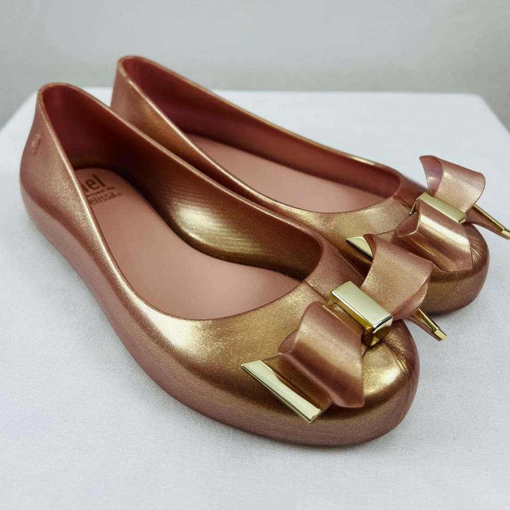 ⭐️HOST PICK⭐️ Mel Dreamed by Melissa Kids Space Love Pumps Rose Gold with Bow